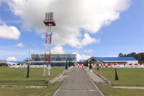 Sisingamangaraja XII Airport–Silangit - Wikipedia