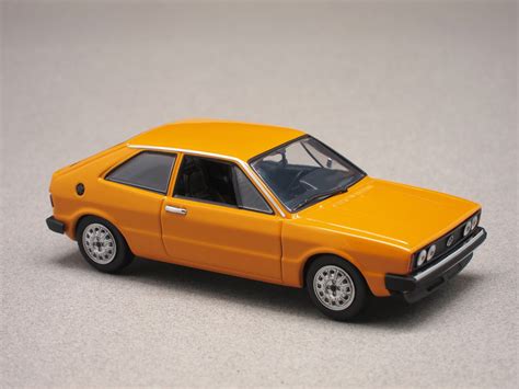 VW Scirocco 1974 jaune (Maxichamps) 1/43e - Minicarweb