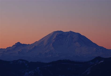 Monkey Puzzle Blog: Mount Rainier Sunrise