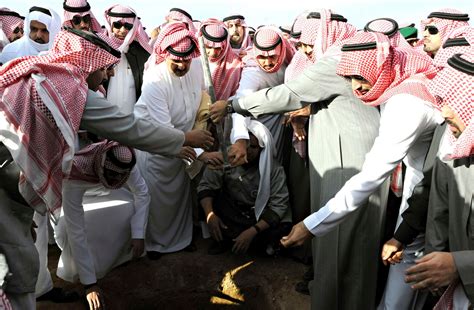 Simple burial for late Saudi King Abdullah | Al Arabiya English