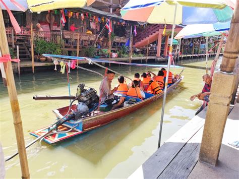 Bangkok to Damnoen Saduak Floating Market (2024 Guide)