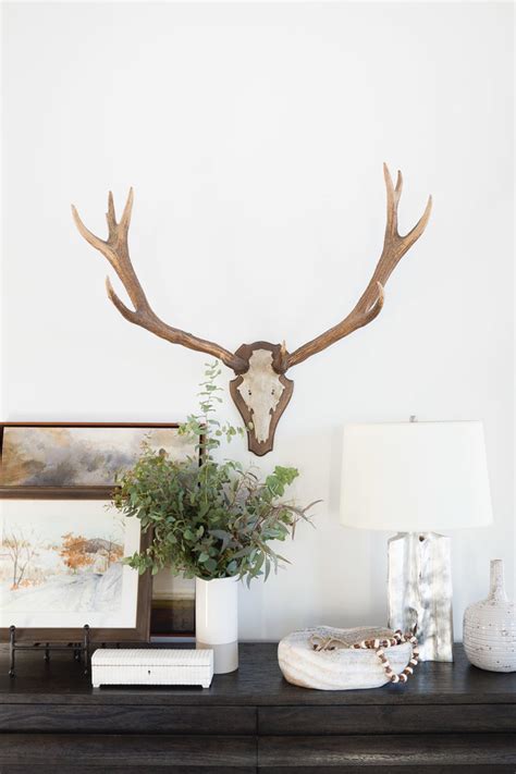 24+ Deer Antler Decor Ideas to Inspire in 2024 | Houszed