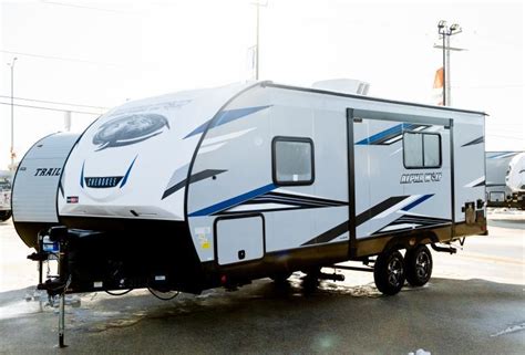 2022 Alpha Wolf Limited 22SW-L Couples Model Camper Trailer – Steinbach Trailers & RV