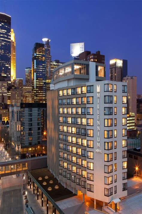 Experience the Best of Minneapolis at this Convenient Hotel