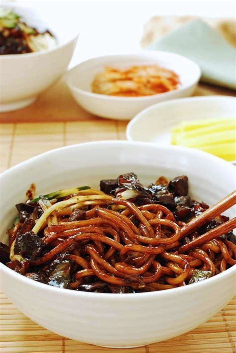 Jajangmyeon recipe | Asian recipes, Recipes, Asian cooking