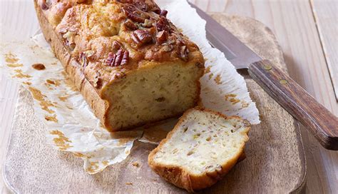 Banana and Nut Loaf Recipe | Easy Baking Recipes | Betty Crocker