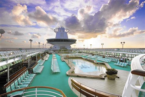 Royal Caribbean's oldest ship headed to Port Canaveral - Orlando Sentinel