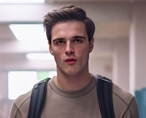 How old is Nate from Euphoria? - Jacob Elordi - Euphoria: How old are ...