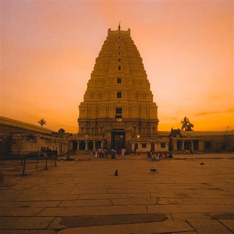 Hampi has unearthly landscape of boulders, fascinating history in each ...