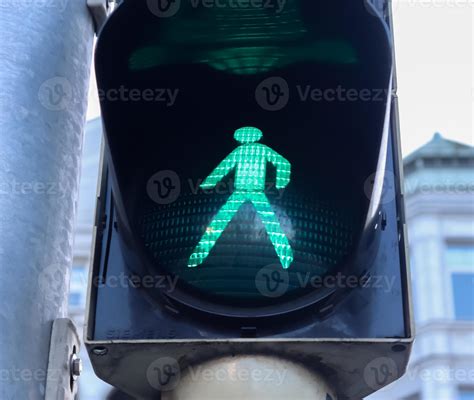 Green and red traffic lights for pedestrians and cars 7564234 Stock Photo at Vecteezy