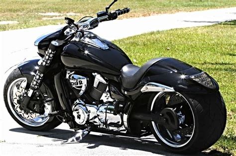 Suzuki Boulevard M109R - Intruder M1800R Muscle Custom