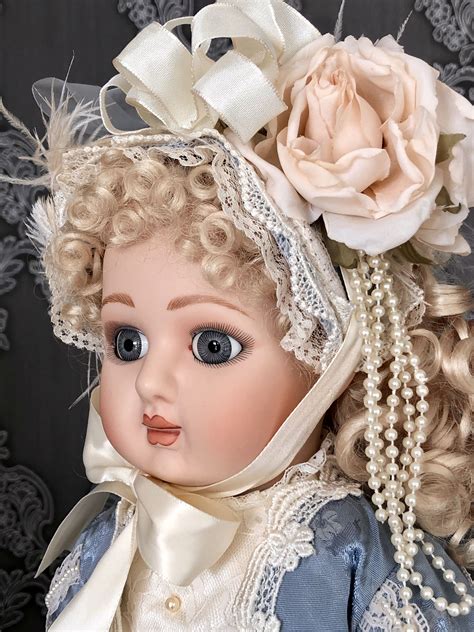 The Bebe’ Bru. Repro porcelain doll. The Franklin Mint | Porcelain ...