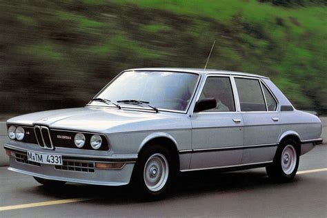 Guide: BMW E12 M535i — Supercar Nostalgia