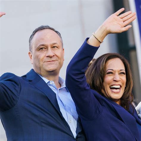 Who Is Vice President Kamala Harris's Husband Douglas Emhoff? 9 Facts ...