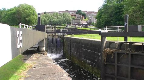 Maryhill Locks, Glasgow (Forth & Clyde Canal) - YouTube