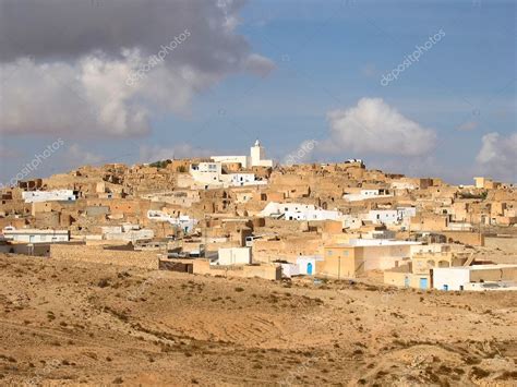 Town in Sahara desert, Tunisia — Stock Photo © exinocactus #4629933