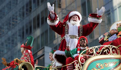 Photos: Santa Sightings 2022 | National Review