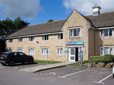 Hotel TRAVELODGE BURFORD COTSWOLDS - 3 HRS star hotel in Burford, West Oxfordshire (England)