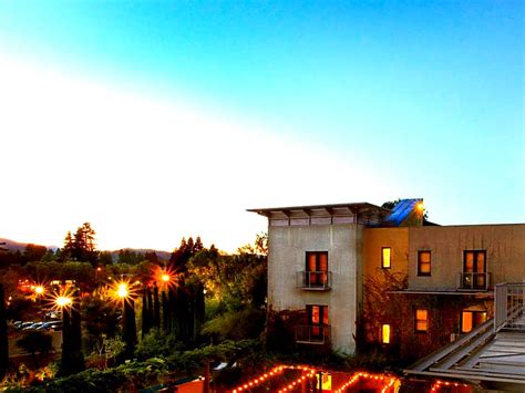 Top 5 Small Luxury Hotels in Healdsburg - Eva Novak's Guide