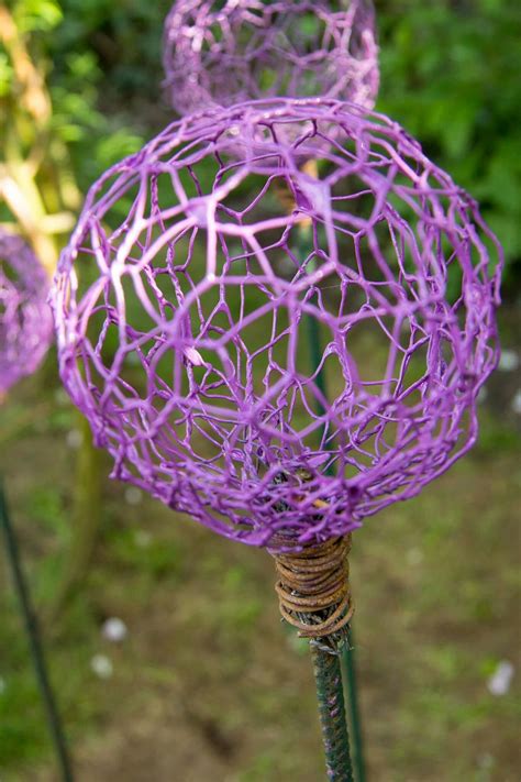 Recycled Garden Art, Garden Art Crafts, Garden Art Projects, Metal Garden Art, Diy Garden Decor ...