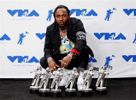 5 iconic MTV Video Music Awards moments | Reuters News Agency