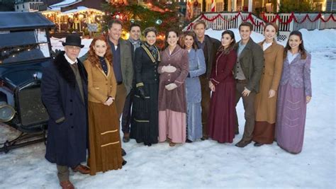 When Calls the Heart Season 6: When Returns & WCTH Cast | Heavy.com