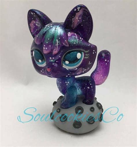 Cute Kawaii Littlest Pet Shop Custom Galaxy Fox with Meteorite | Lps pets, Lps littlest pet shop ...