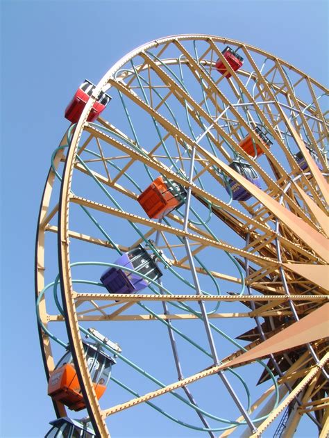 Ferris Wheel rides at Disney's California Adventure. | Disney california adventure, California ...