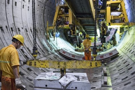 Shanghai Metro: keeping world’s longest mass-transit rail system on ...