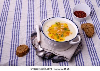 71 Topinambur Soup Images, Stock Photos & Vectors | Shutterstock