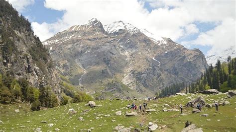 Hamta Pass - Manali | Hamta Pass Photos, Sightseeing -NativePlanet