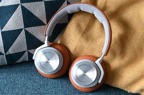 B&O Beoplay HX review: Prestigious yet pricey