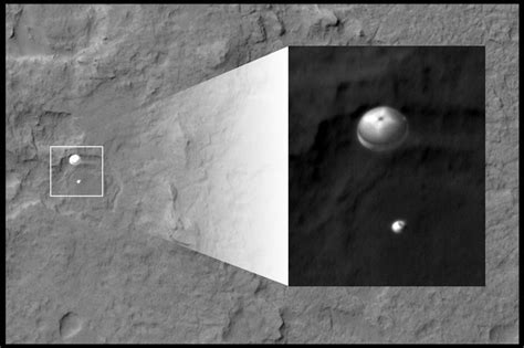 Curiosity rover "caught in the act of landing"—NASA photo - Boing Boing