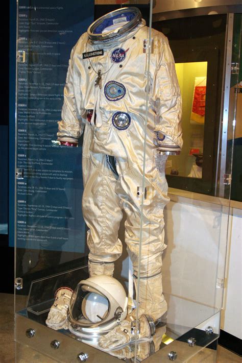 Neil Armstrong-Gemini 8 suit | Space suit, Neil armstrong, Space shuttle