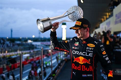 Confused Max Verstappen Crowned Double F1 World Champion - The News Wheel