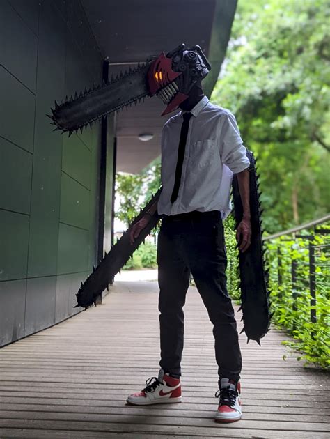 Some Pics of my Chainsaw Man Cosplay : r/ChainsawMan