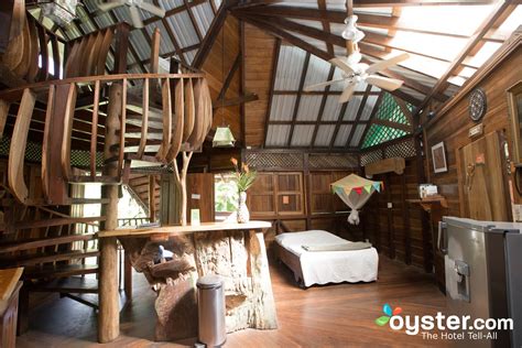 Tree House Lodge Review: What To REALLY Expect If You Stay