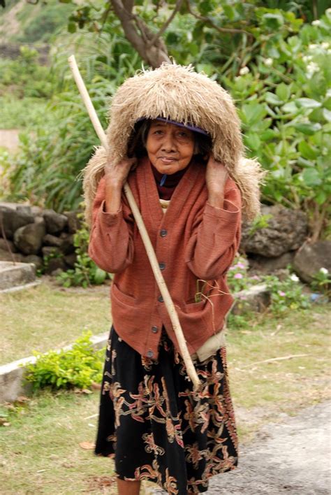 Ivatan Woman 伊萬特人 | Batanes, Philippines culture, Filipino culture