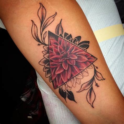 Black dahlia flower tattoo meaning | Icon