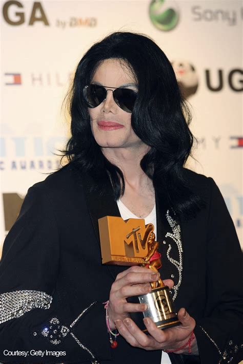 Michael Jackson Won MTV Legend Award In 2006 - Michael Jackson Official Site