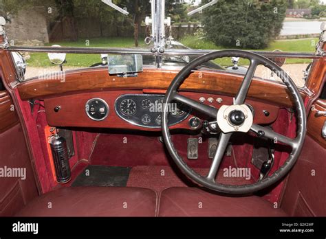 1933 Rolls Royce Phantom II Sedanca de Ville interior Stock Photo - Alamy