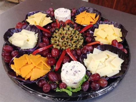 CLASSIC CHEESE PLATTER – Taste of Splendour Catering