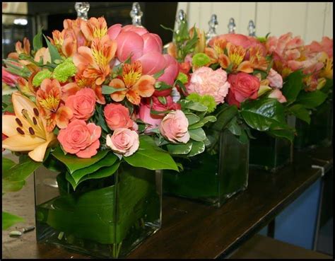 beautyofwedding.co | Coral wedding flowers, Modern wedding flowers arrangements, Navy wedding ...