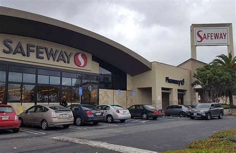 ‘Un-Safeway’: The complex saga of the Market Street store