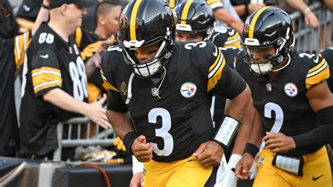 Russell Wilson vs. Justin Fields stats today: Steelers QB battle heats up after ugly ...