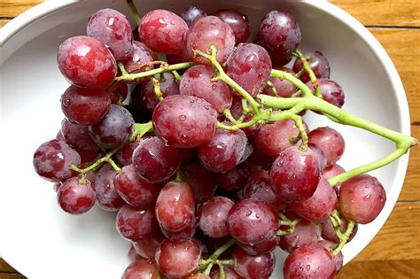 Red Seedless Grapes | Produce Geek