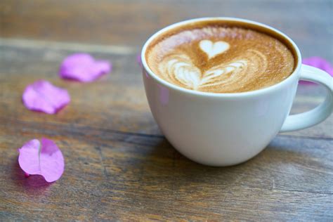 1000+ Beautiful Coffee Cup Photos · Pexels · Free Stock Photos