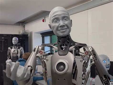 ‘This is even starting to freak us out’: Ameca robot responds to human waving finger in its face ...