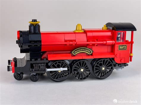 LEGO Harry Potter 76423 Hogwarts Express & Hogsmeade Station - TBB Review - G36FH-29 - The ...