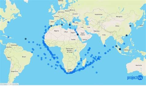 Insane maps show massive 3,700-mile detour taken by ships avoiding ...